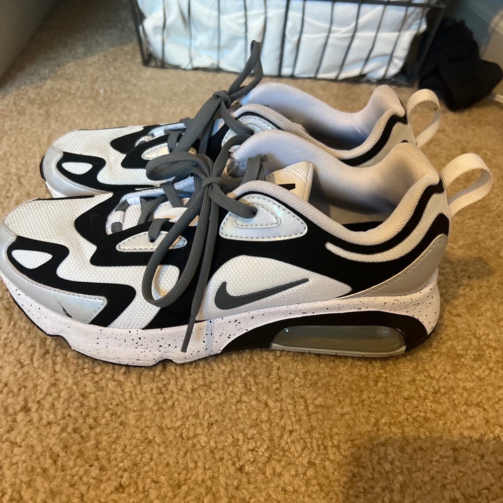 Nike air 270